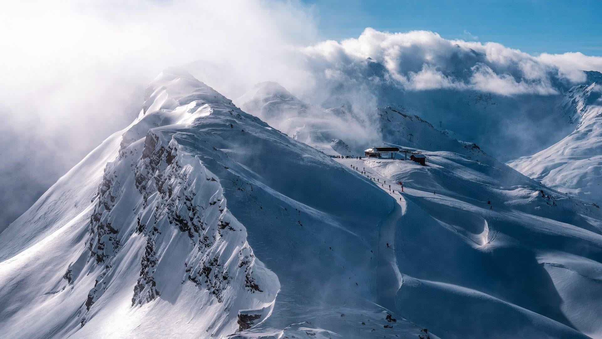Les 3 Vallées panoramic ski area view