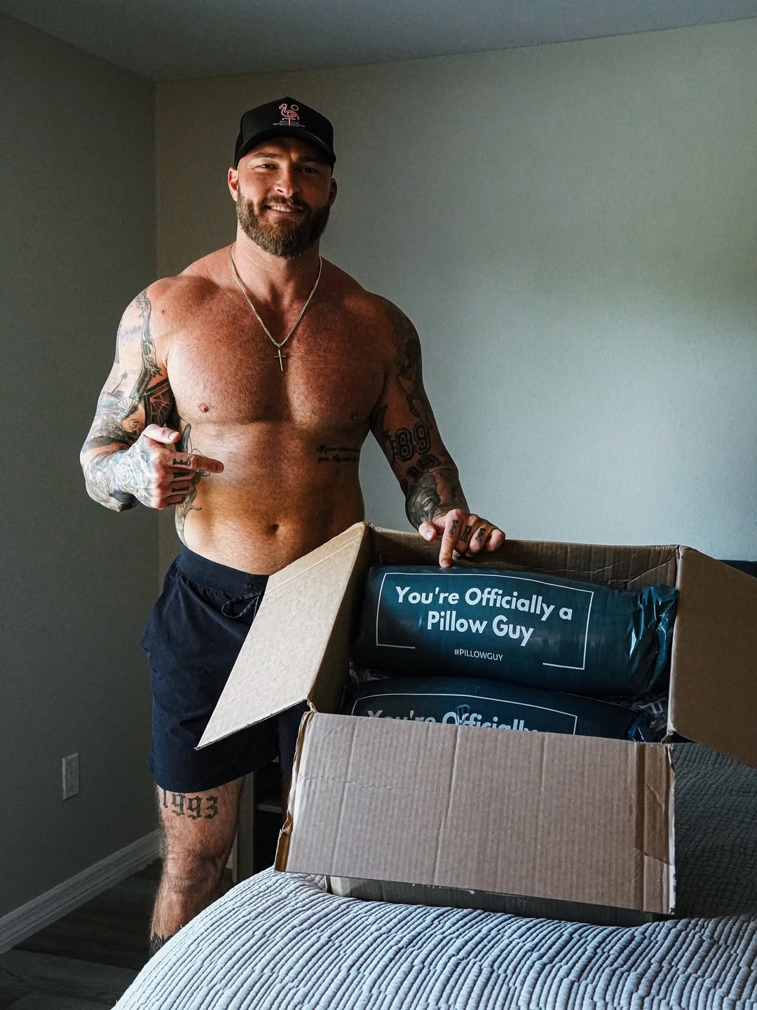 Gabe Hughes unboxing Pillow Guy