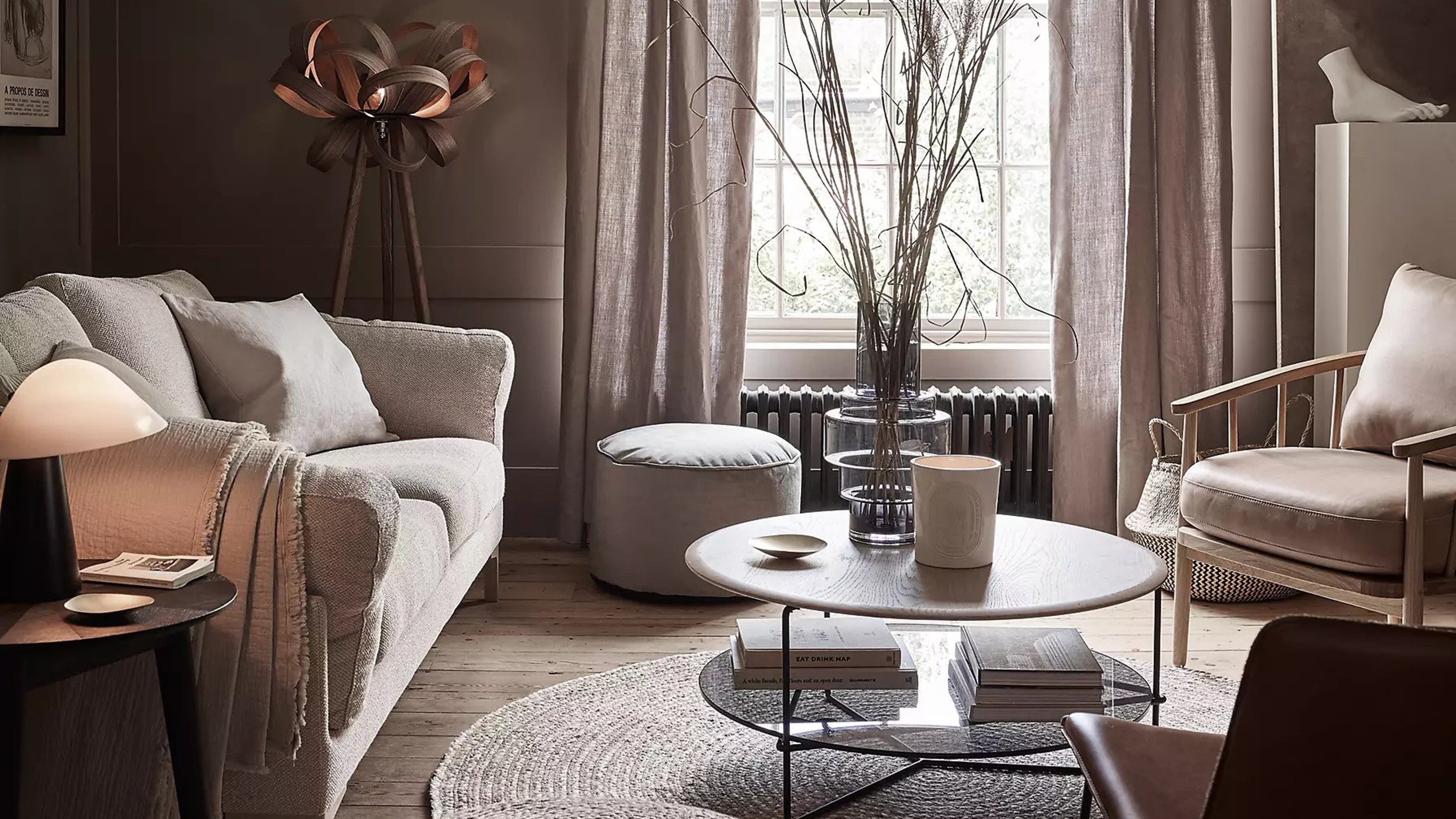 Beautifully furnished modern living room