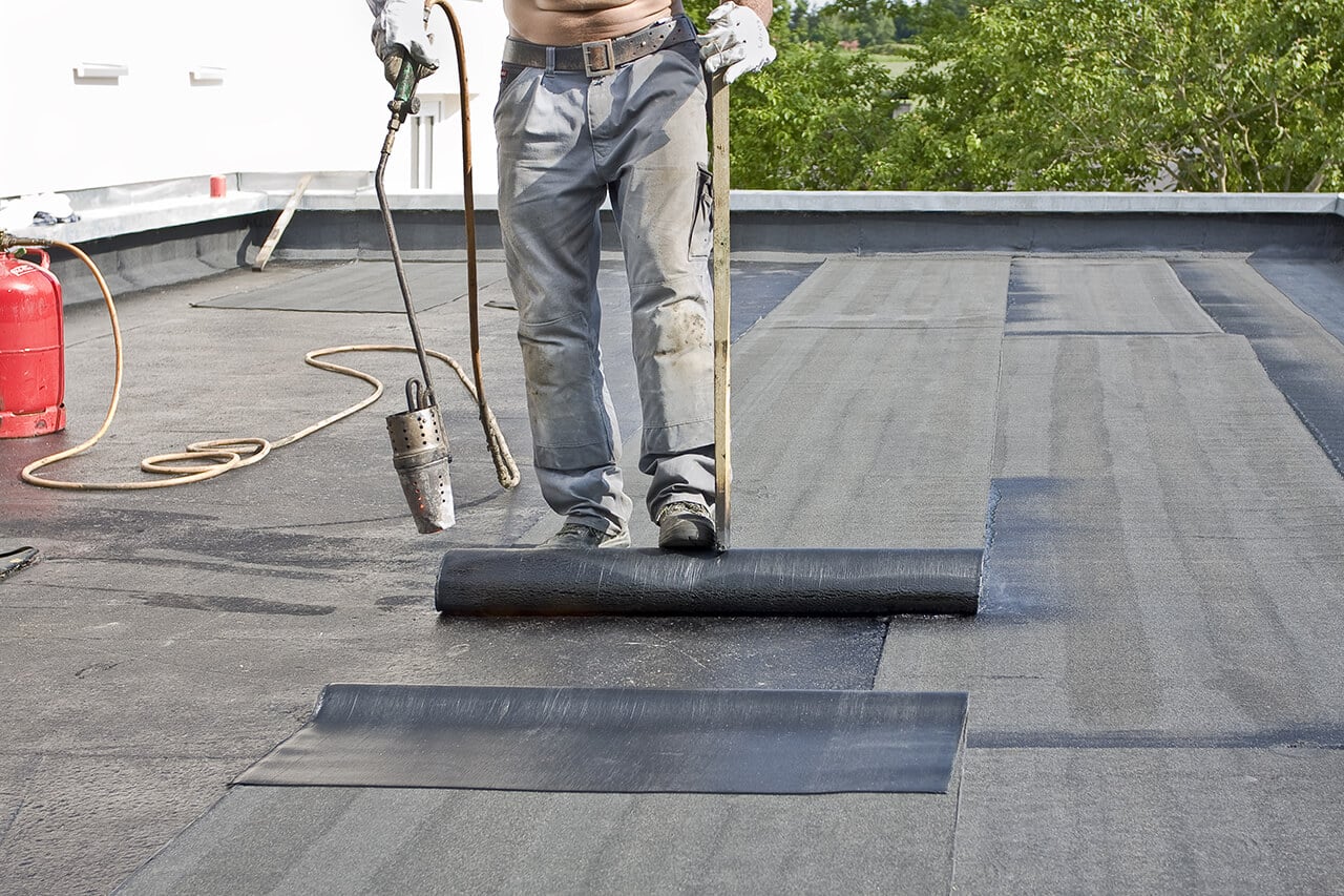 Flat roof installation