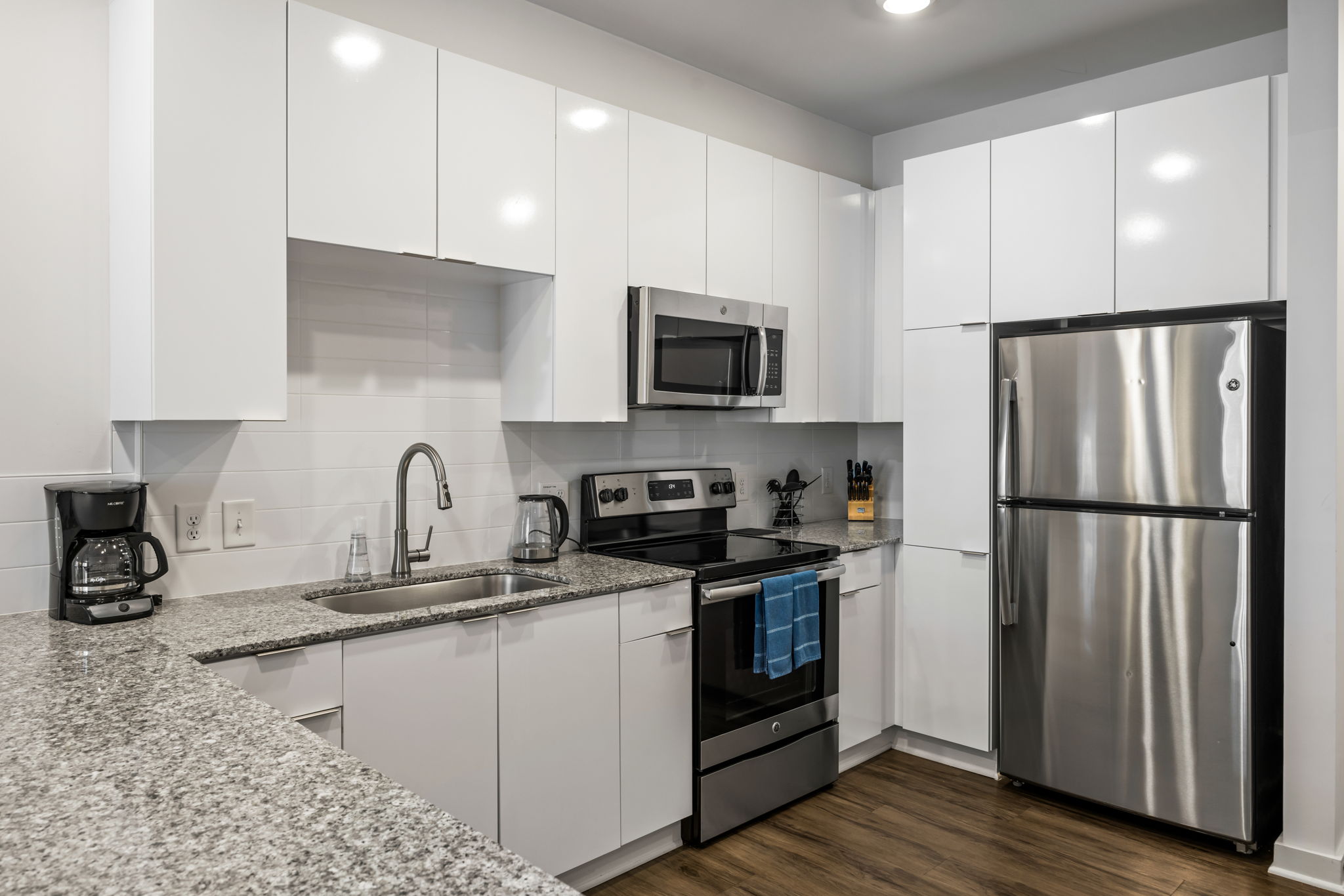 Fully equipped modern kitchen