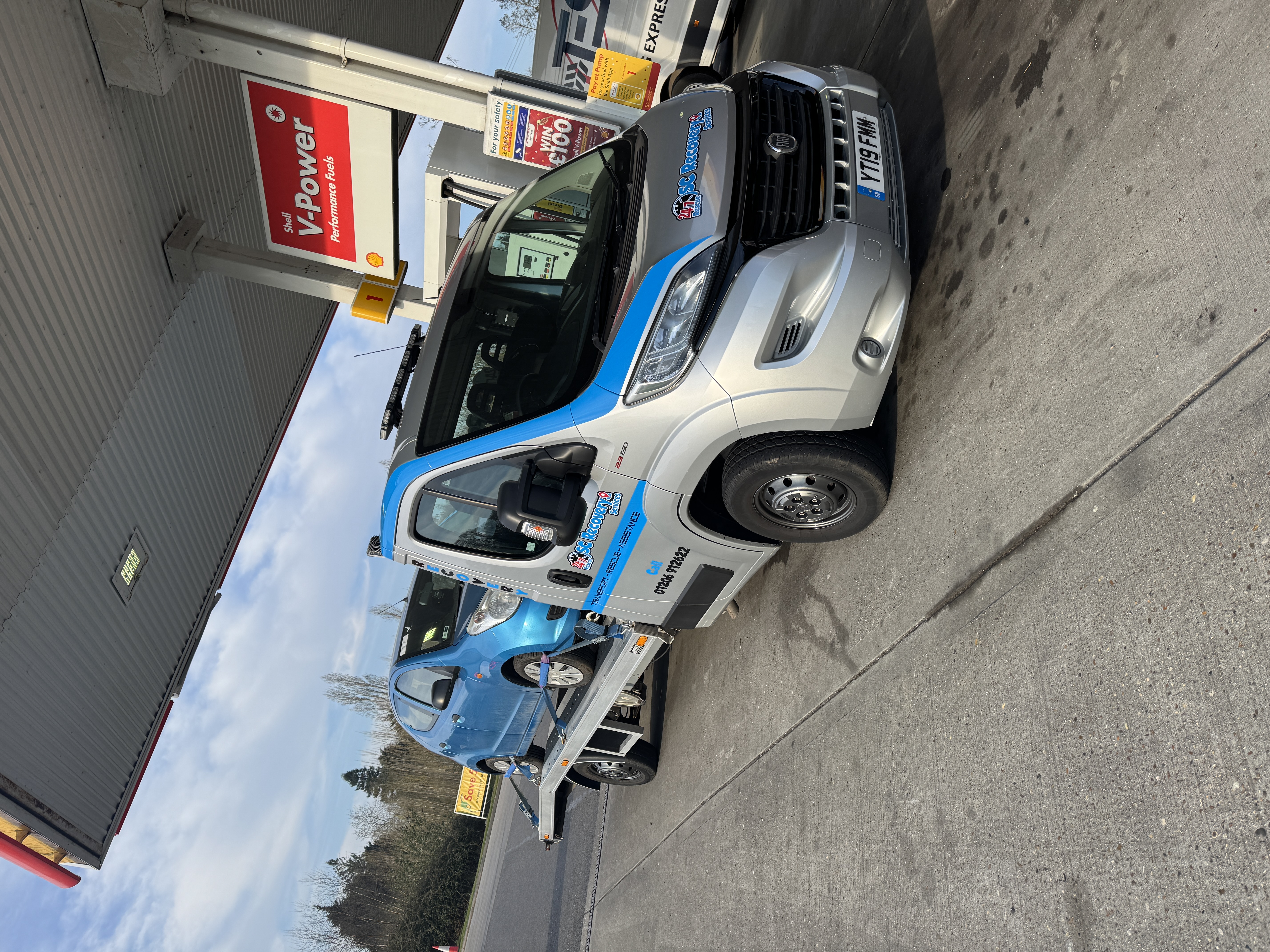 SC Recovery vehicle on a recovery operation