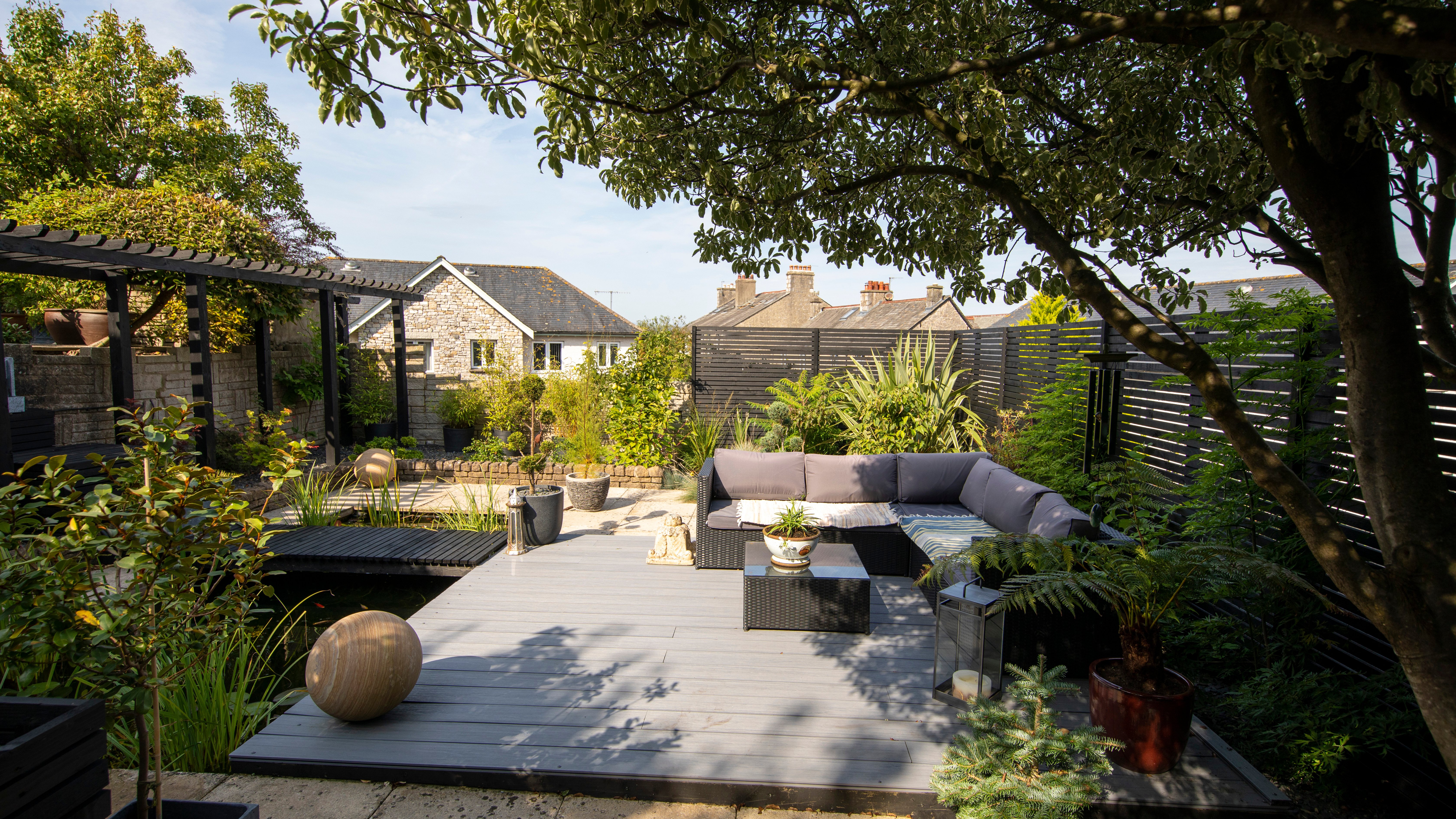 Decking with planters – Urmston