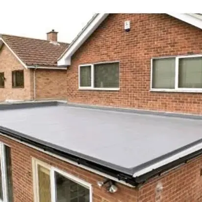 Flat roof installation