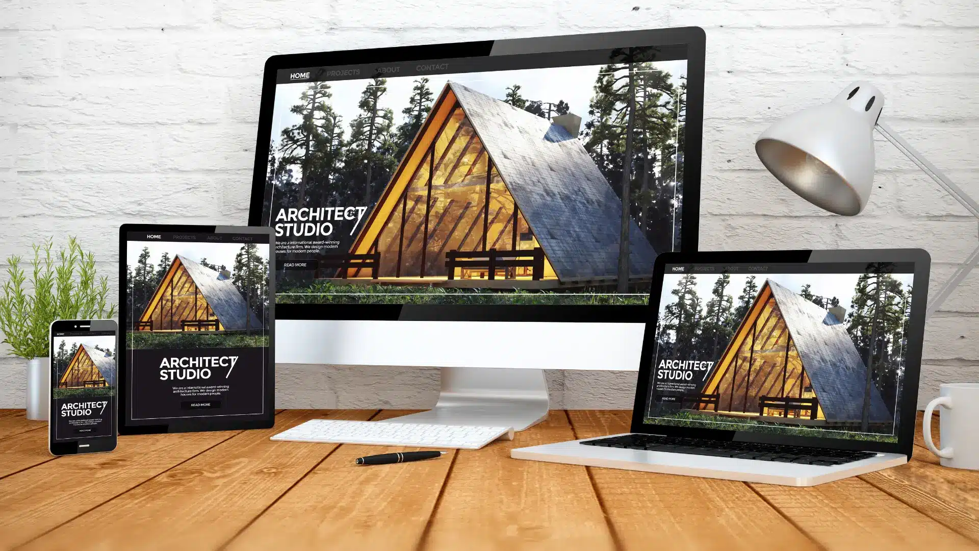 Site web responsive affiché sur desktop, tablette et mobile