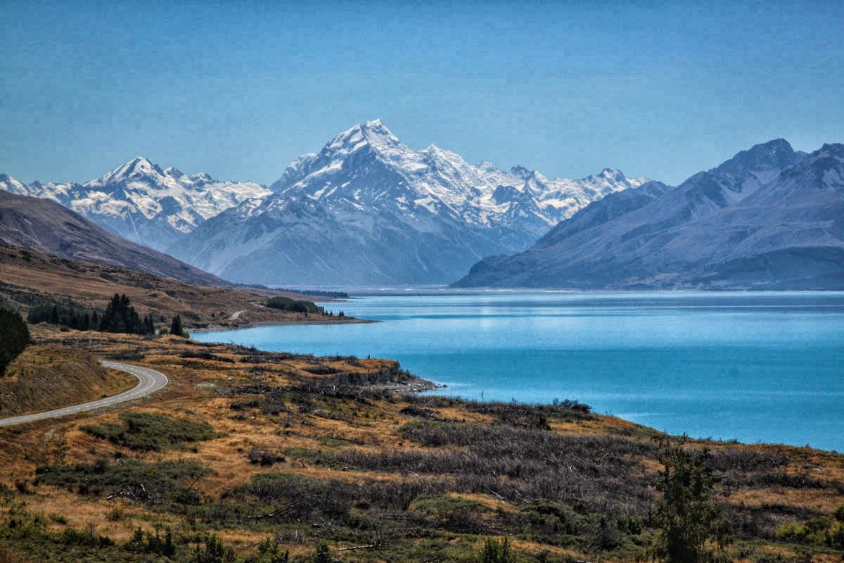 Snowy peak of Aoraki Mount Cook