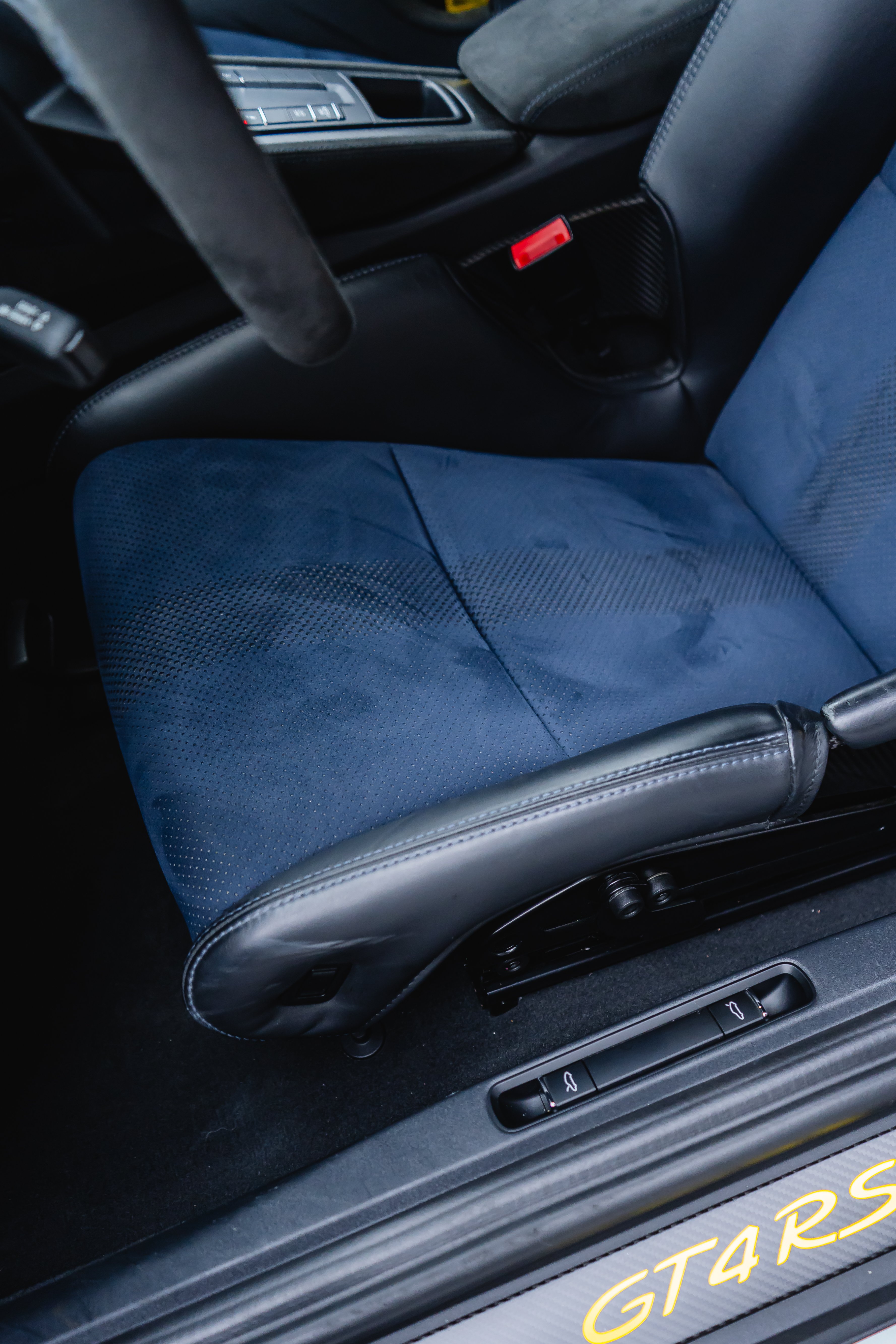 Front trunk (frunk) storage compartment
