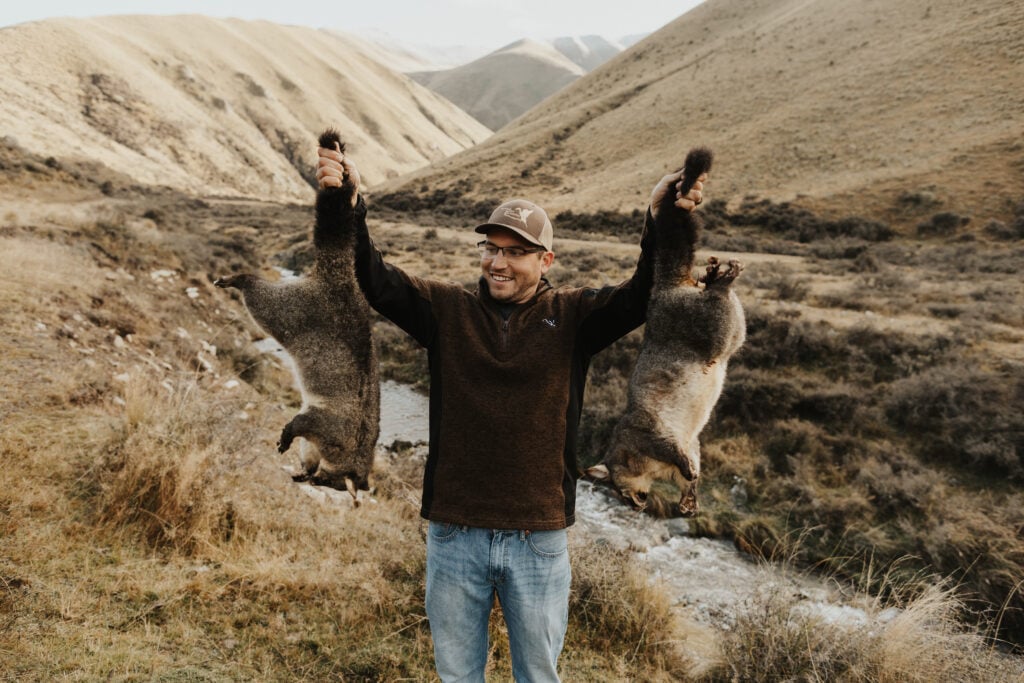 Successful tahr hunt with Real Kiwi Hunting guide