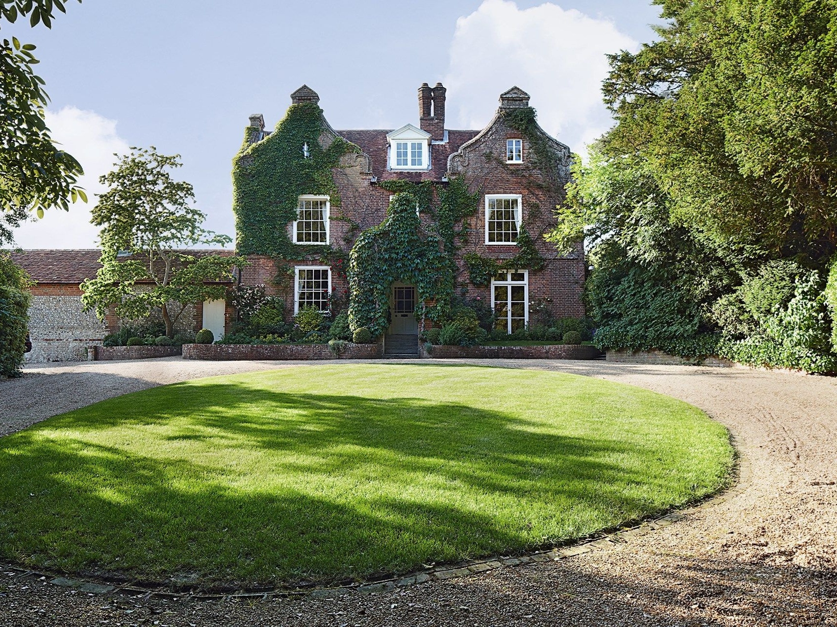 Professional UK house exterior - British residential architecture