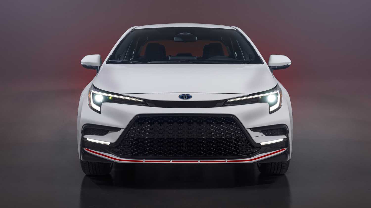 Toyota Corolla 2024 disponible para alquiler