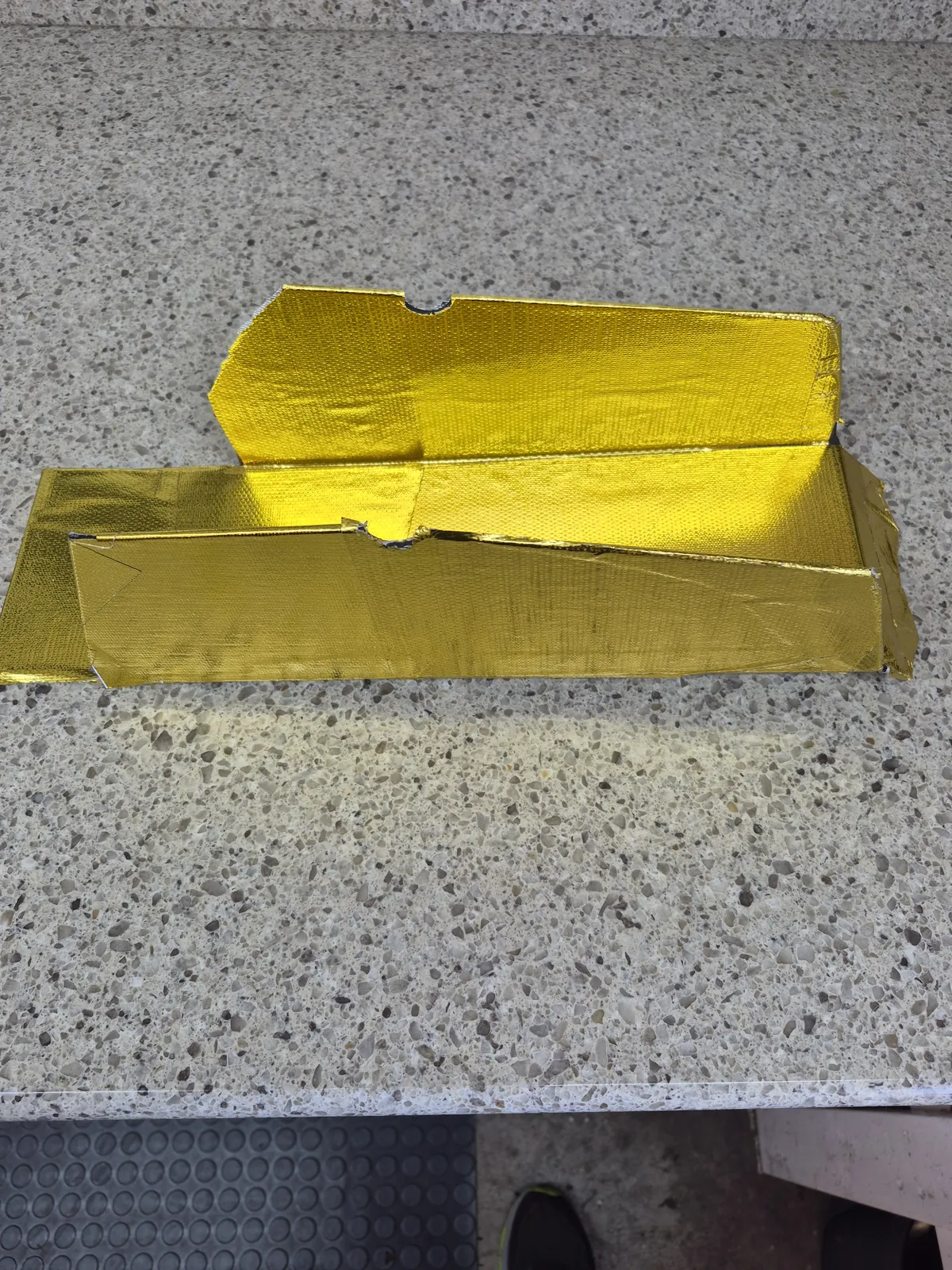 JB insulating intake tray, side view