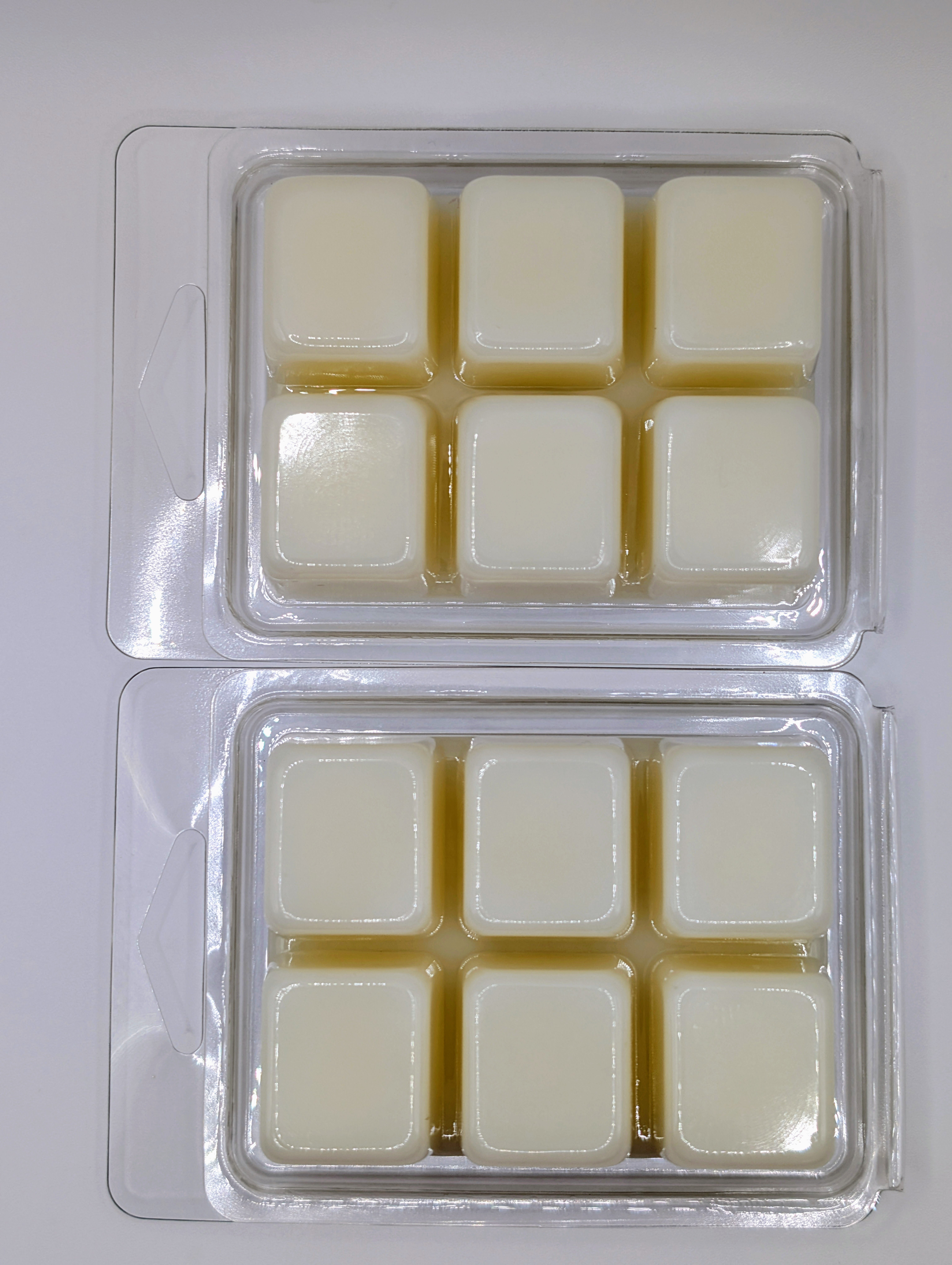 Cinnamon Roll Wax Melts (2-Pack) thumbnail 3