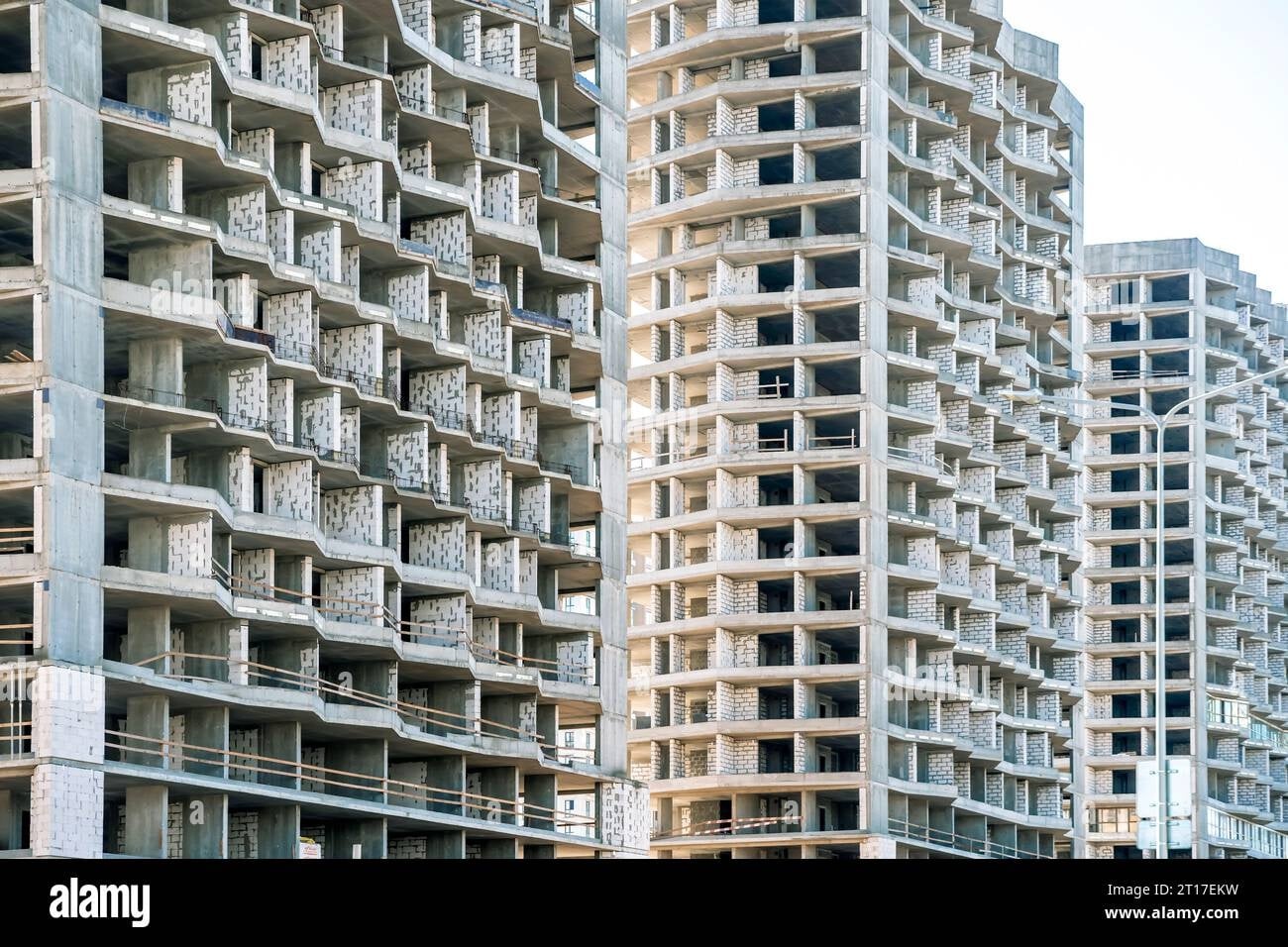 Desarrollo residencial moderno en construcción