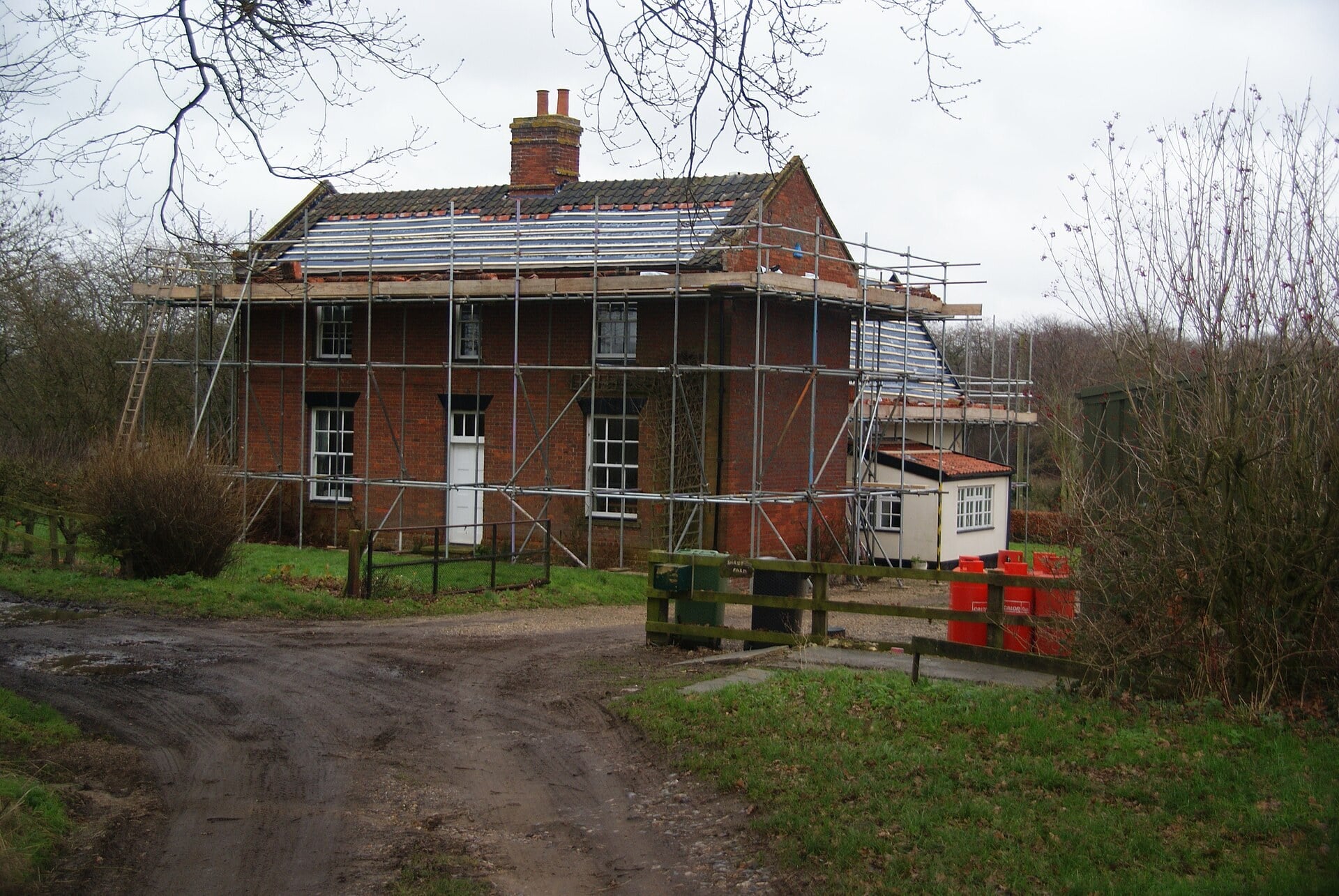 Roof Repairs photo 4