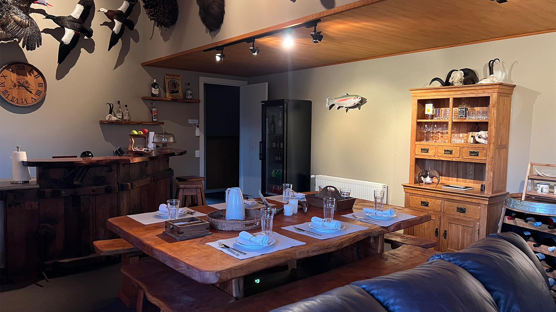 Home-cooked meals in the Real Kiwi Hunting lodge dining room