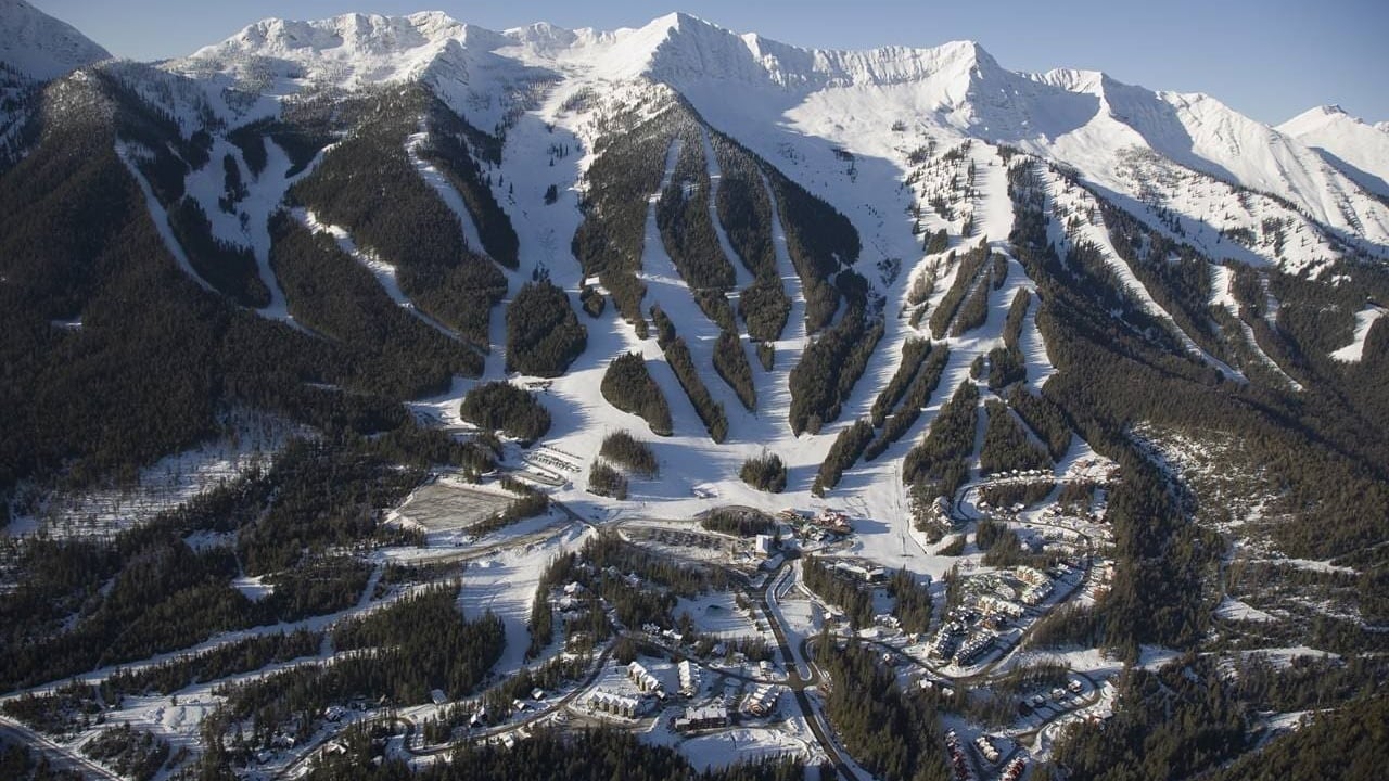 Fernie Alpine Resort panoramic winter view