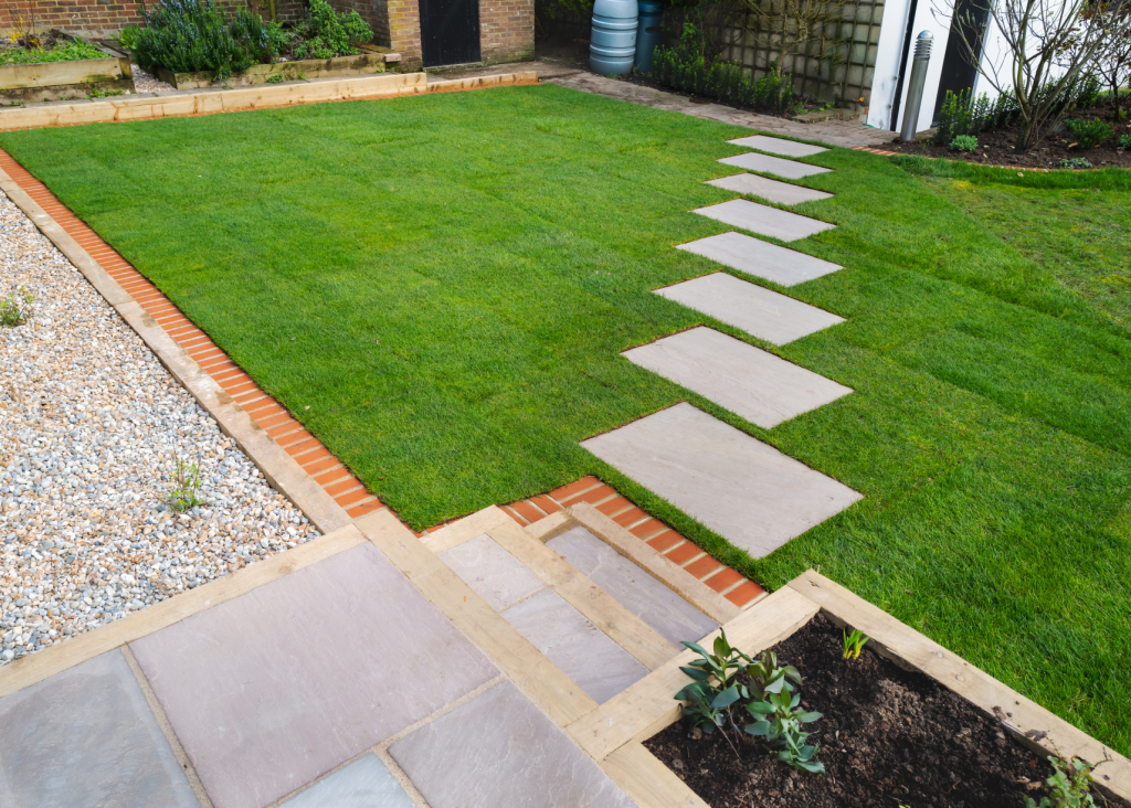 Clean edged lawn borders