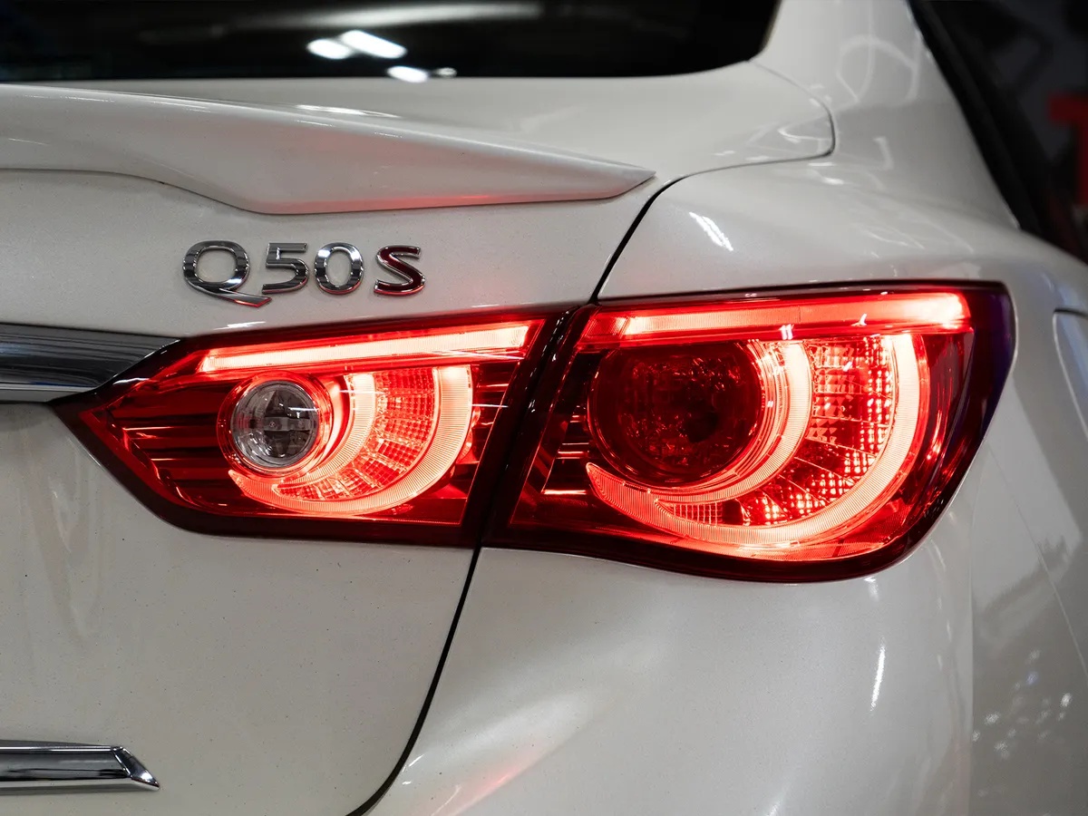 Ліхтар задній правий Toyota Corolla E170