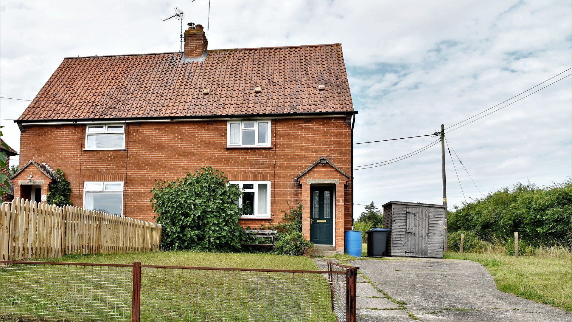 Moss & Algae Removal project completed on a UK residential property — photo 5