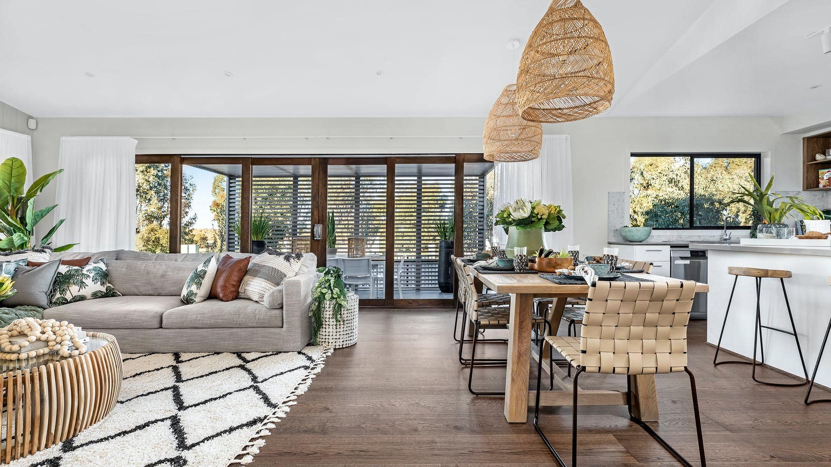 Open Plan Dining & Entertaining