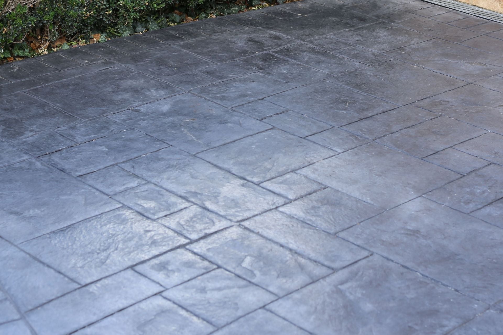 Printed concrete pattern driveway