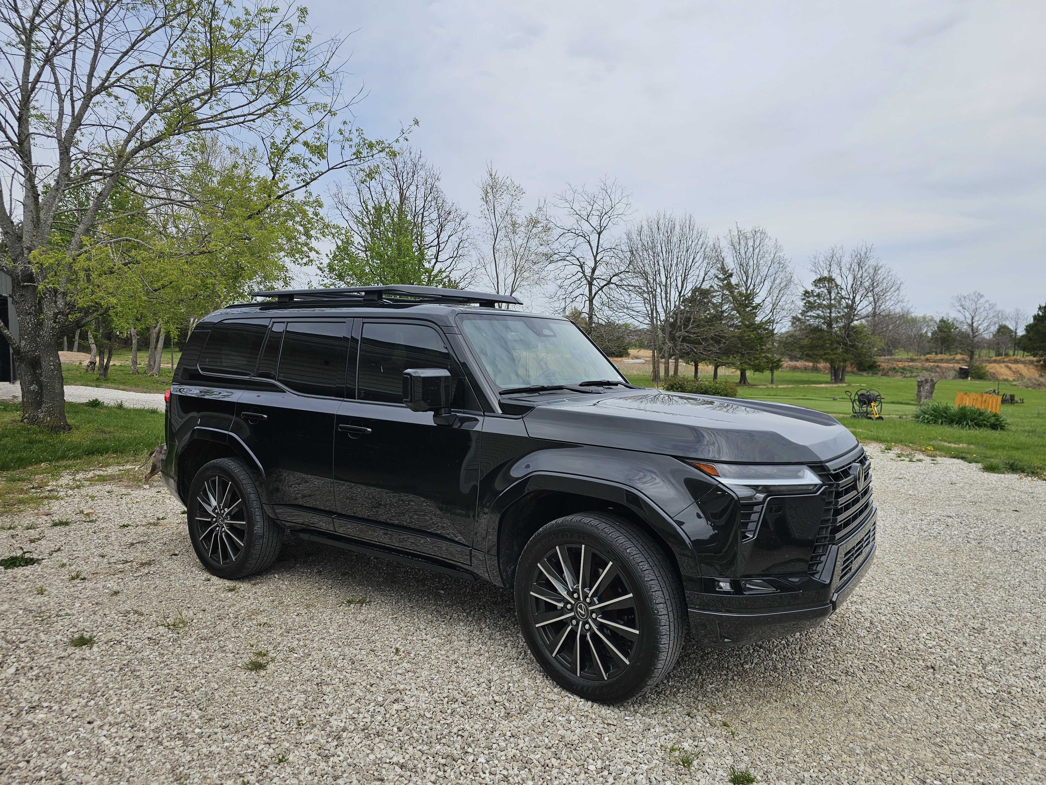 Luxury security vehicle