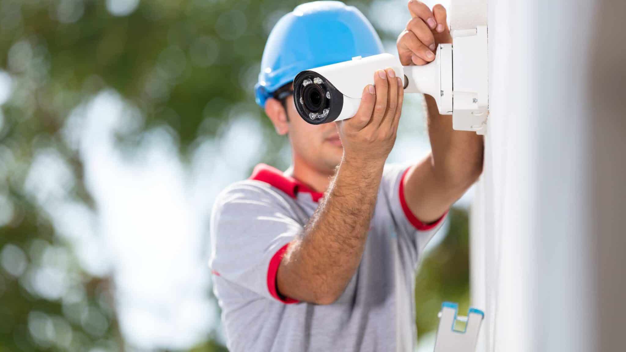 Prosafe Security engineer installing security system