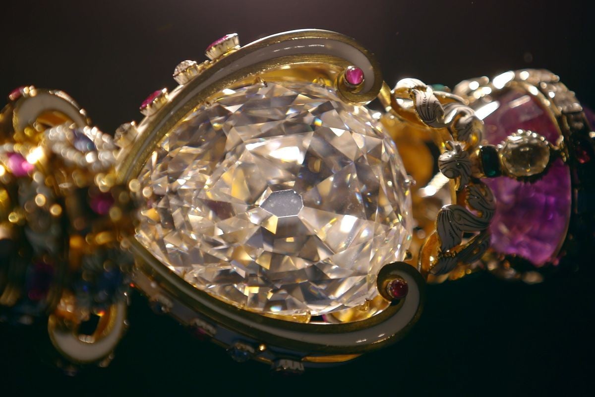 The Cullinan I diamond set in the royal sceptre