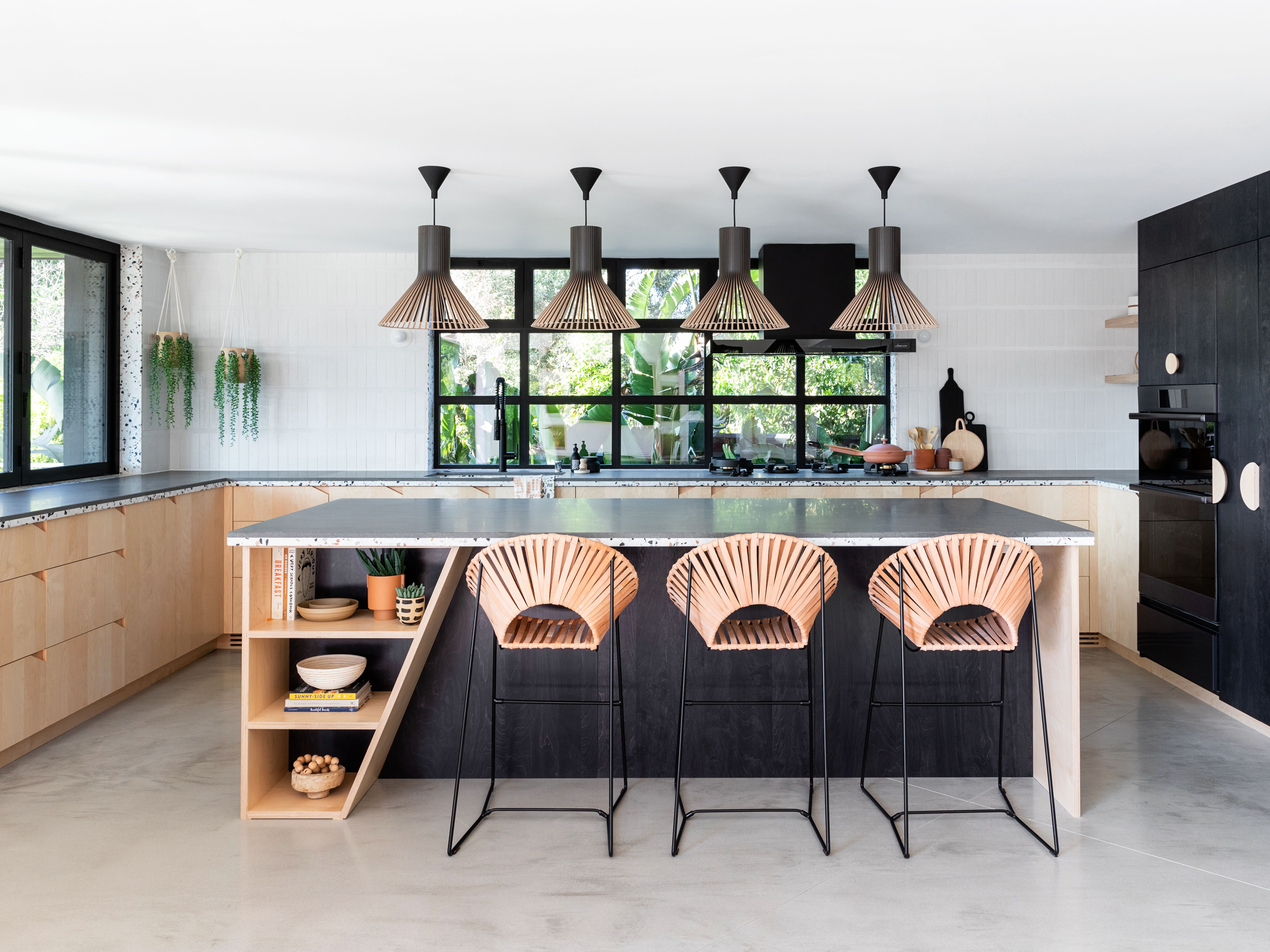 Custom Kitchens & Cupboards