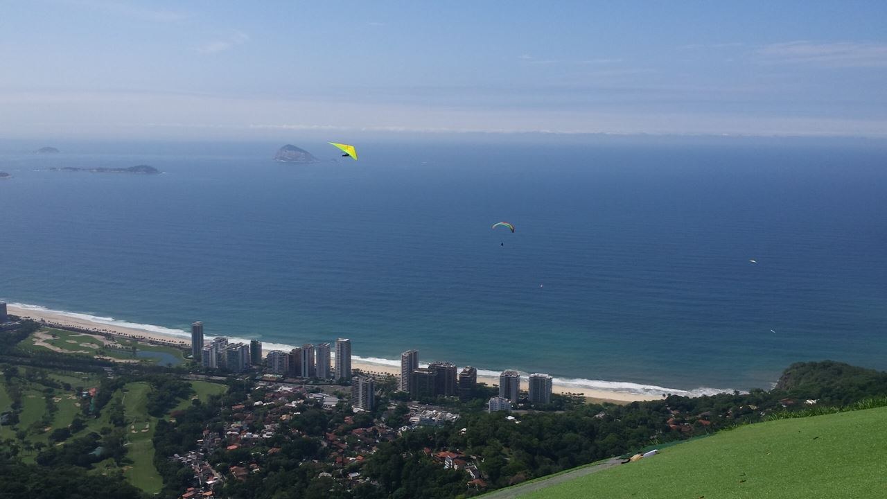 Barra da Tijuca e Pedra Bonita para praia, natureza e visual aberto