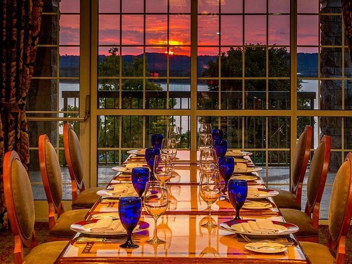 Chateau Grille