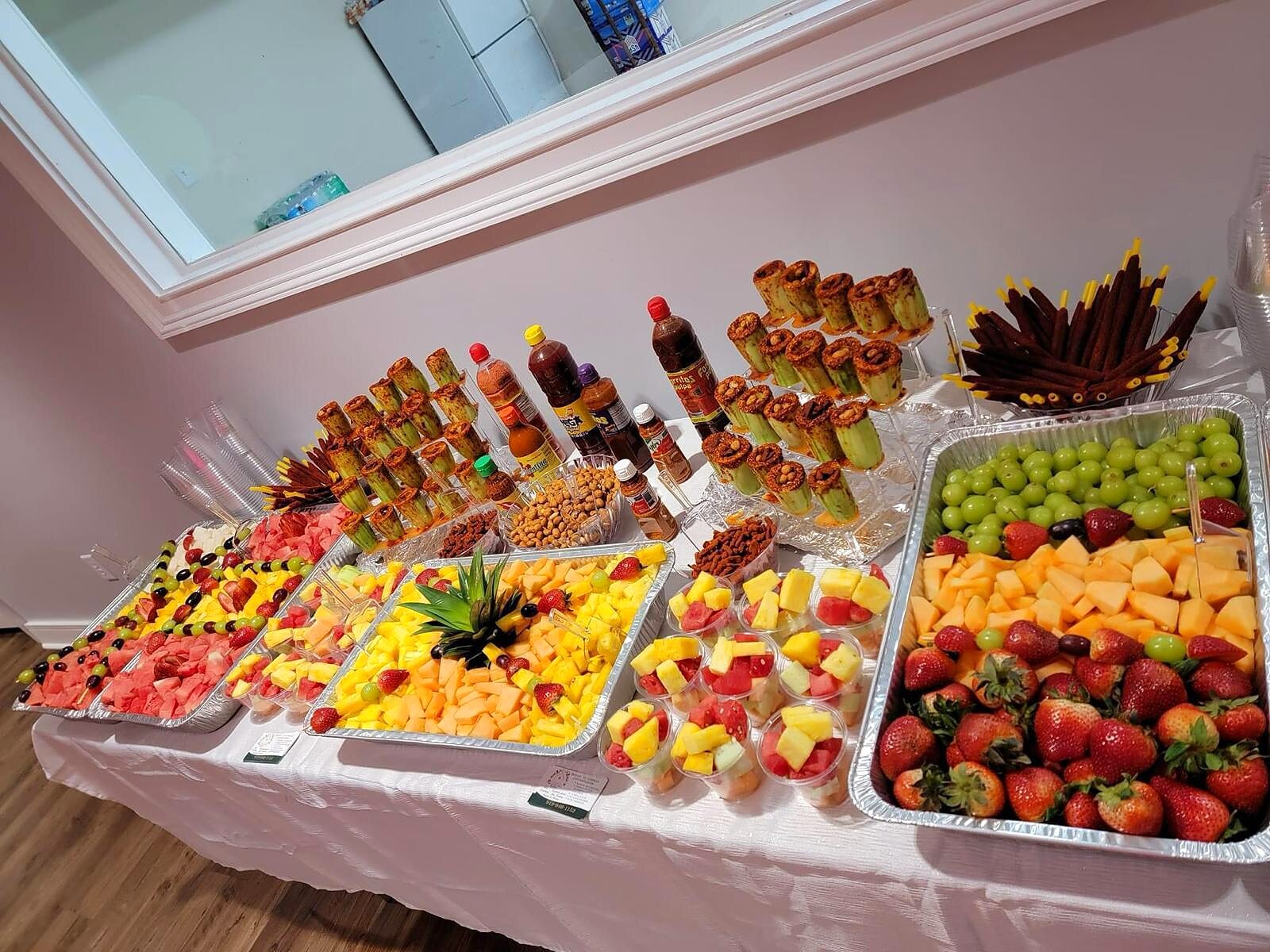 Fresh Fruit & Snack Buffet