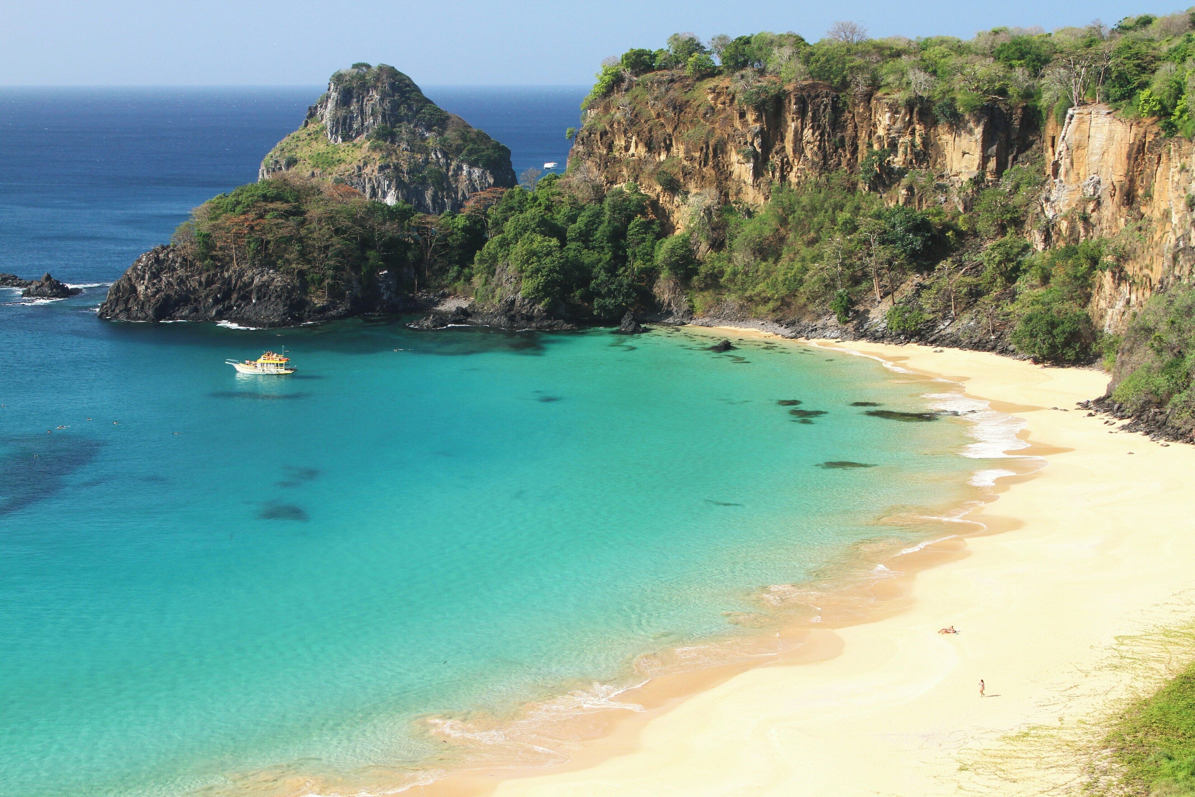 Praia do Sancho - Transporte de táxi disponível em Fernando de Noronha