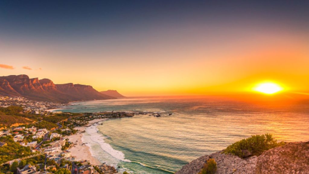Cape Town Sunset Bus Tour & Table Mountain — Photo 2
