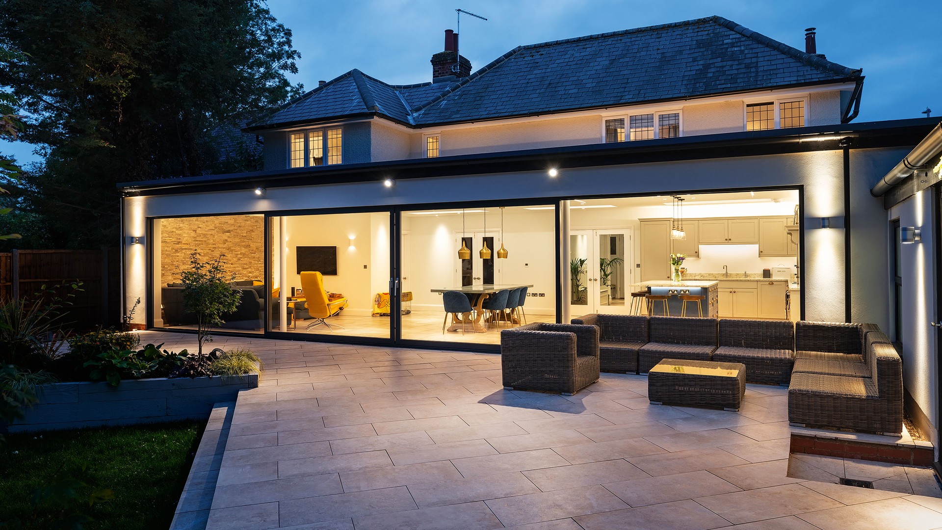 Modern Extension