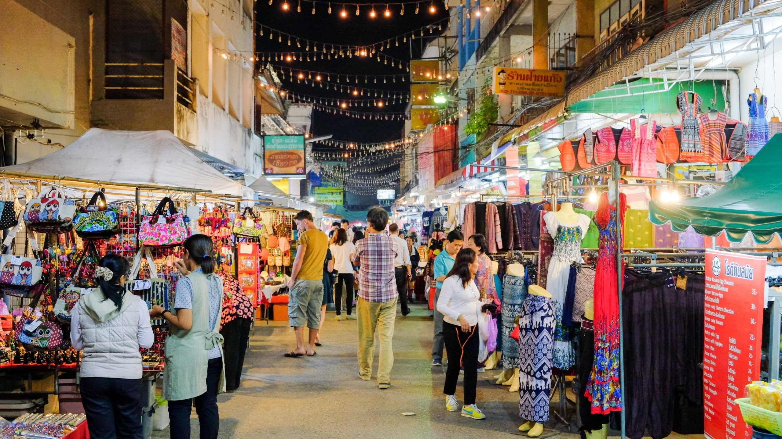 Best Street Food in Thailand: A Backpacker's Guide
