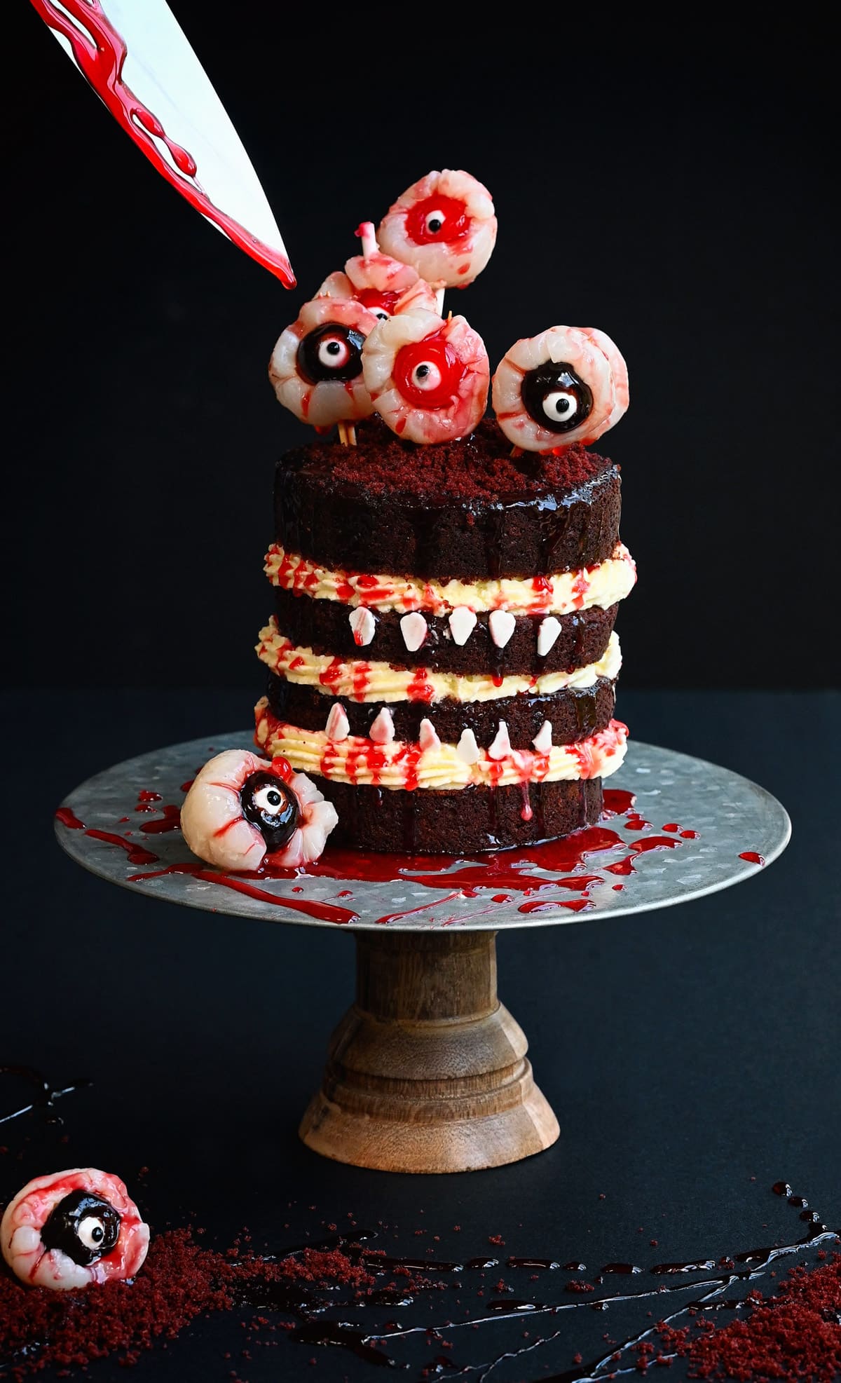 Spooky Halloween Cake