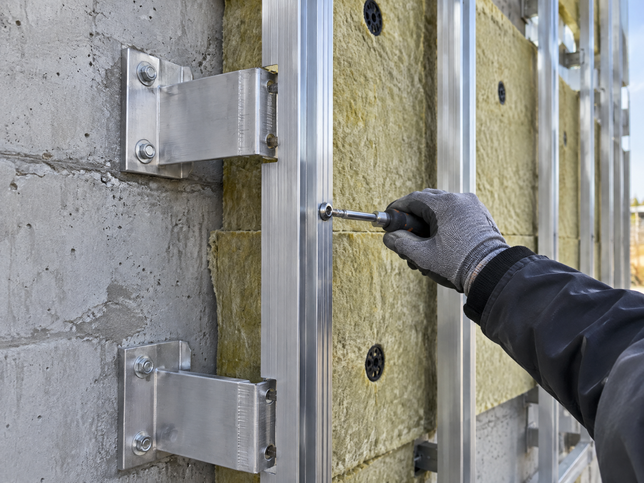 Unterkonstruktion & Befestigungssysteme – Fassadenmontage TEC CONCEPT