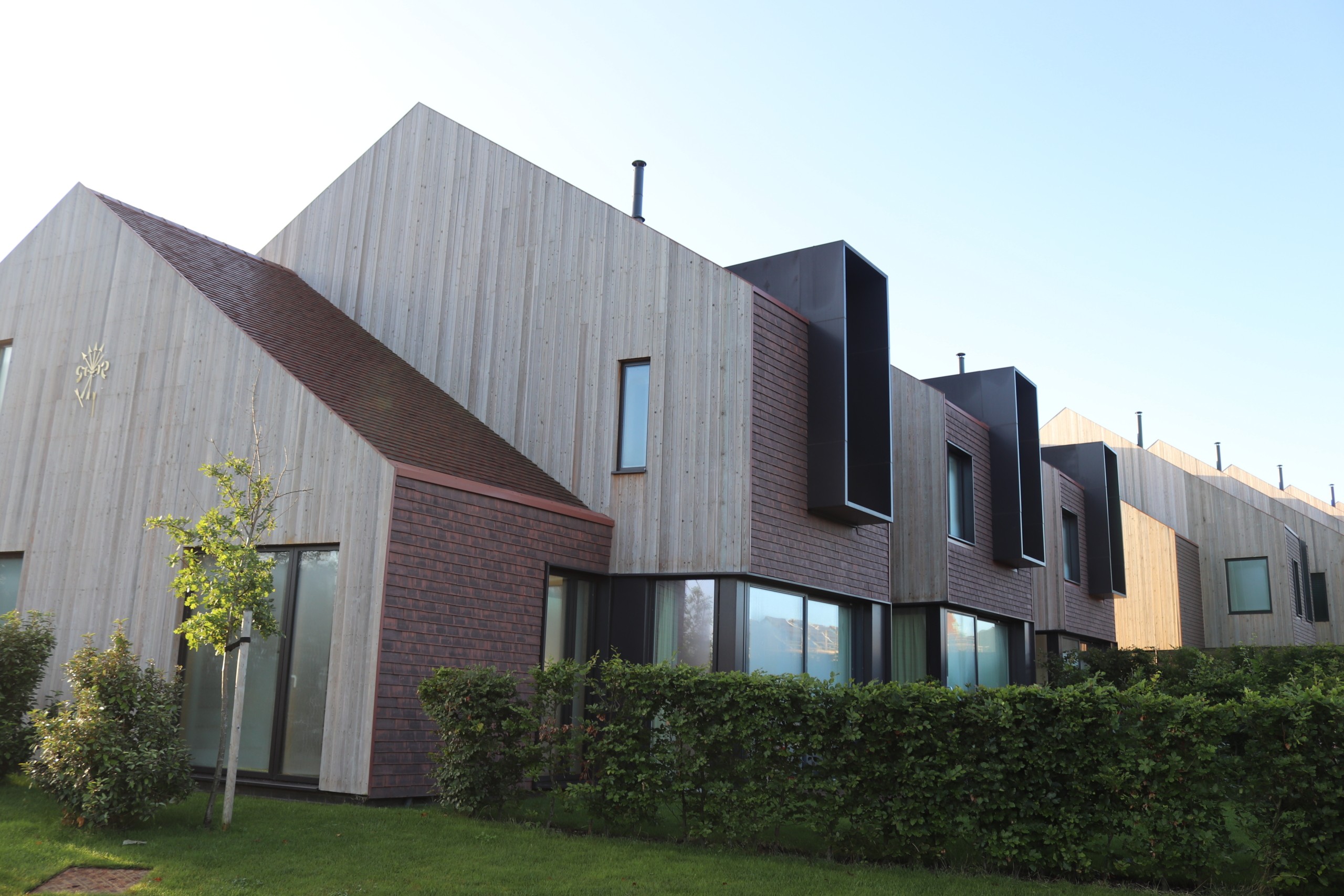 Modern mixed-material cladding on new build