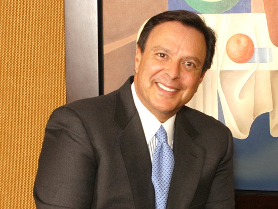 Portrait of Mike Fernandez