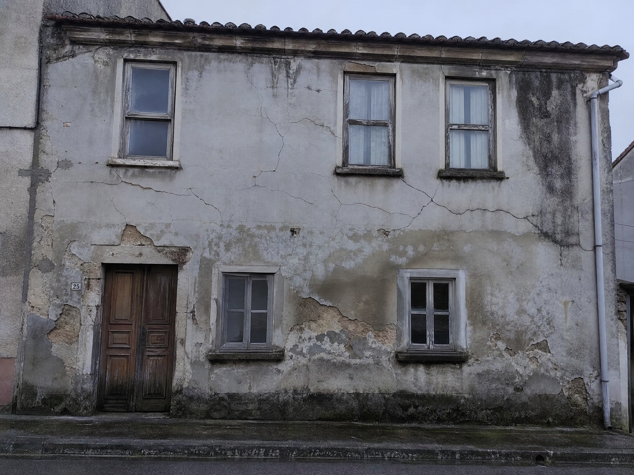 Avant - Restauration façade - Maison individuelle