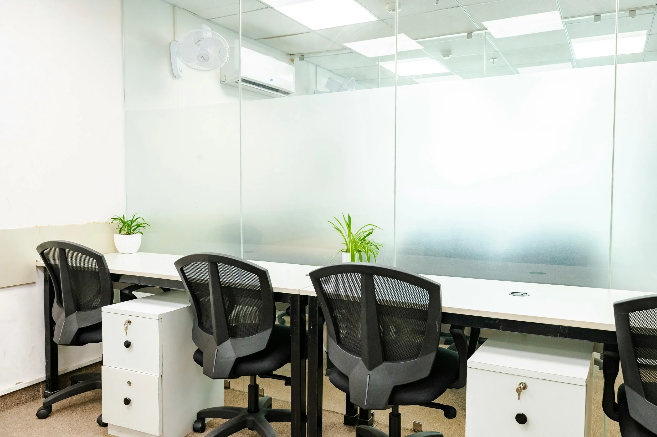 Professional commercial office cleaning service