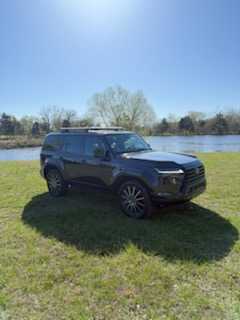 SUV Lakeside View