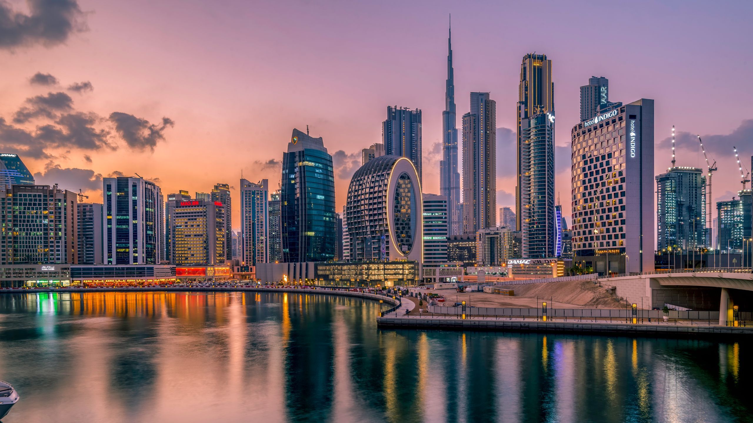 Dubai Business Bay skyline at dusk