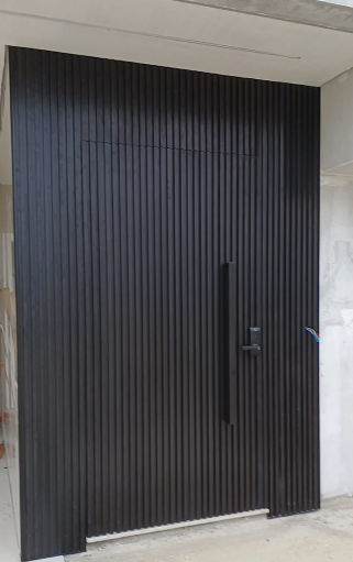 PORTA RIPADA DE ALUMINIO