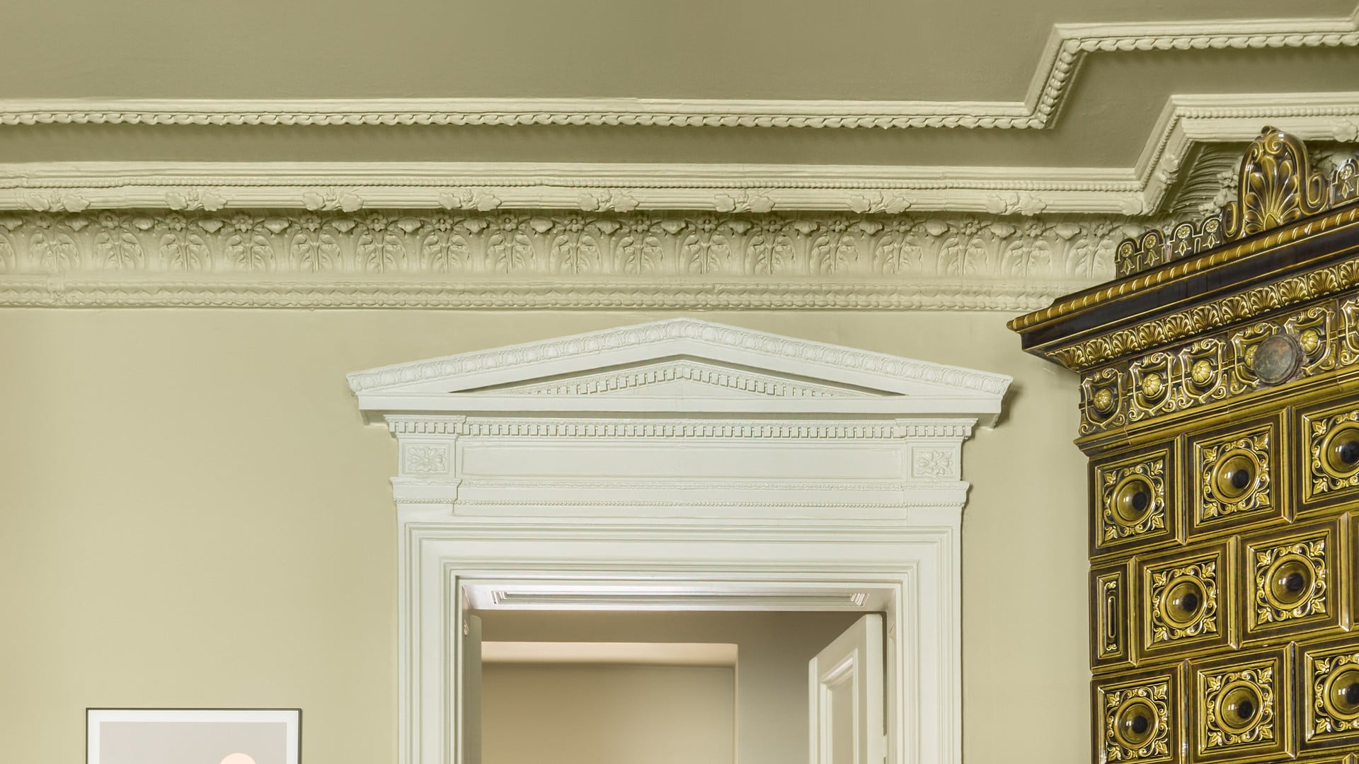 Ornamental coving and plaster moulding ceiling detail