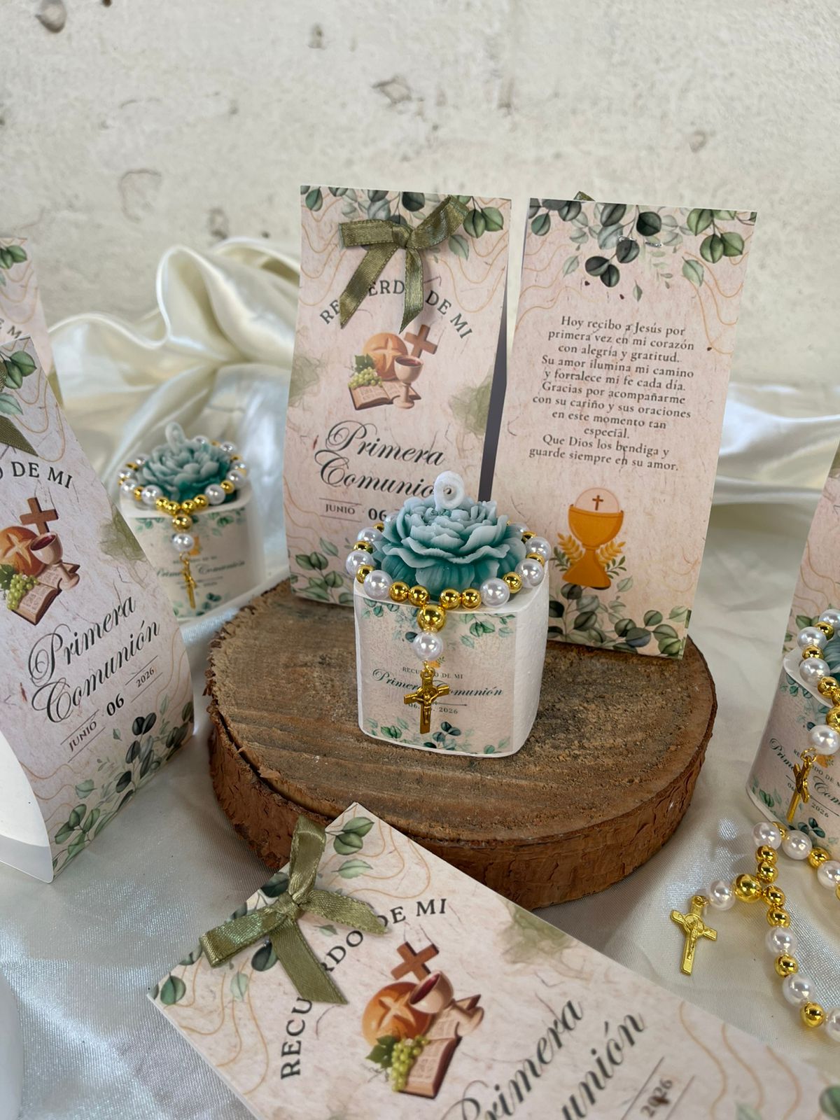 Maceta Cuadrada con Flor Peonía + Caja + Denario