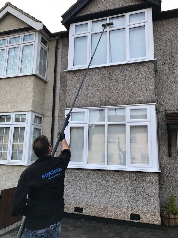 Professional residential window cleaning service in Richmond