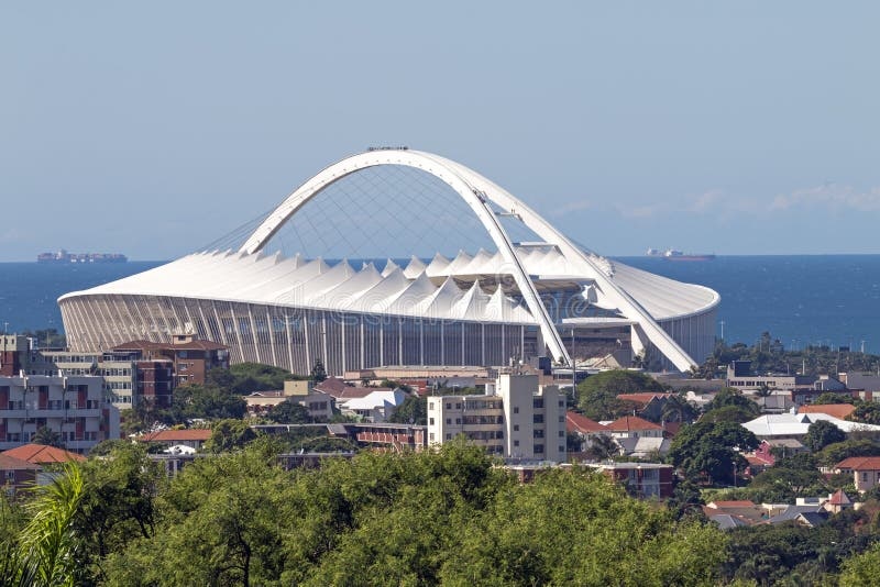 Durban & KwaZulu-Natal — Beach & Mountains