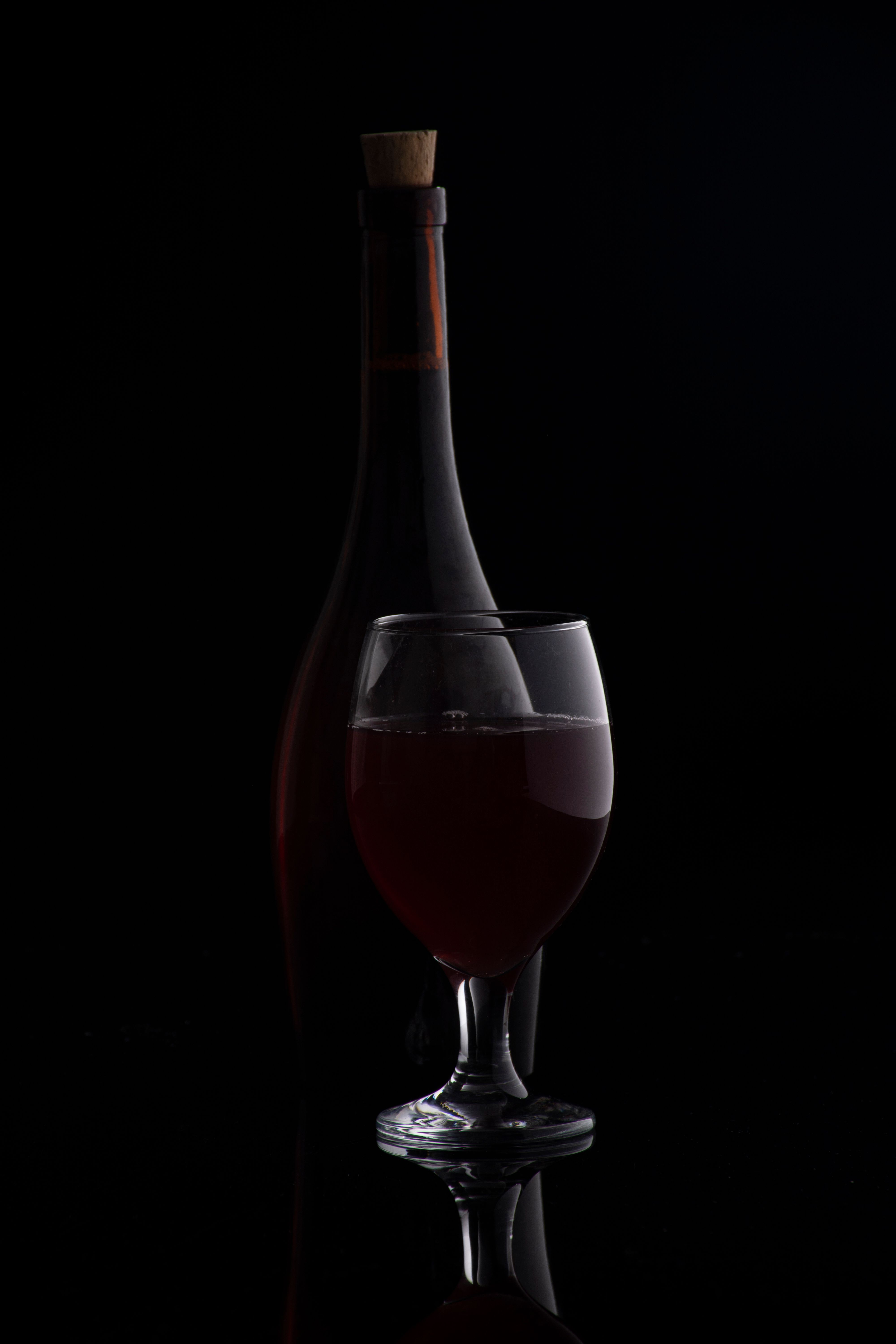 FARVAHAR Smooth and Fruity Shiraz wine bottle